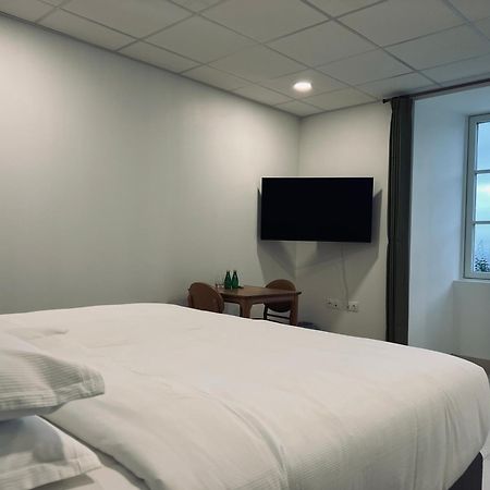 Broze Chateau Lecusse - La Grande Roche - Hotel, Spa, Boutique & Restaurant מראה חיצוני תמונה