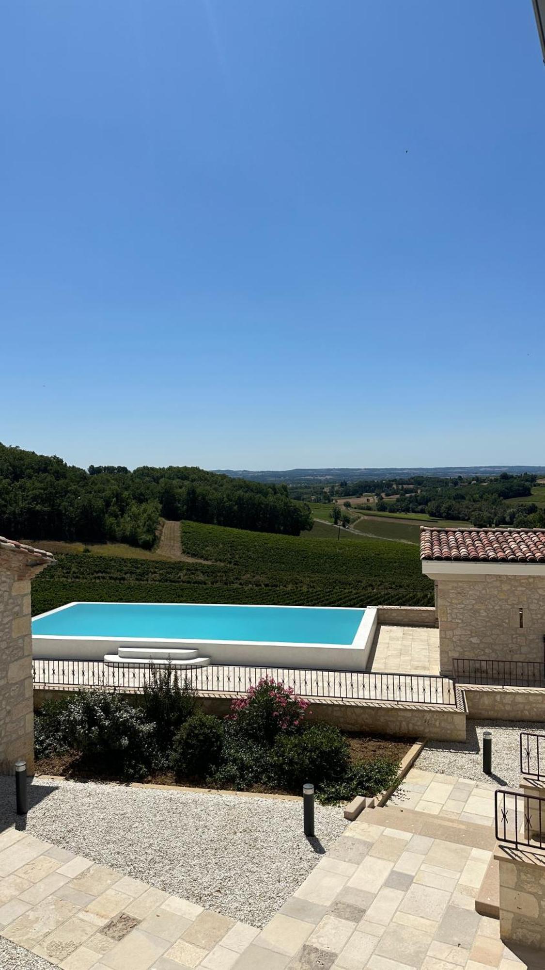 Broze Chateau Lecusse - La Grande Roche - Hotel, Spa, Boutique & Restaurant מראה חיצוני תמונה