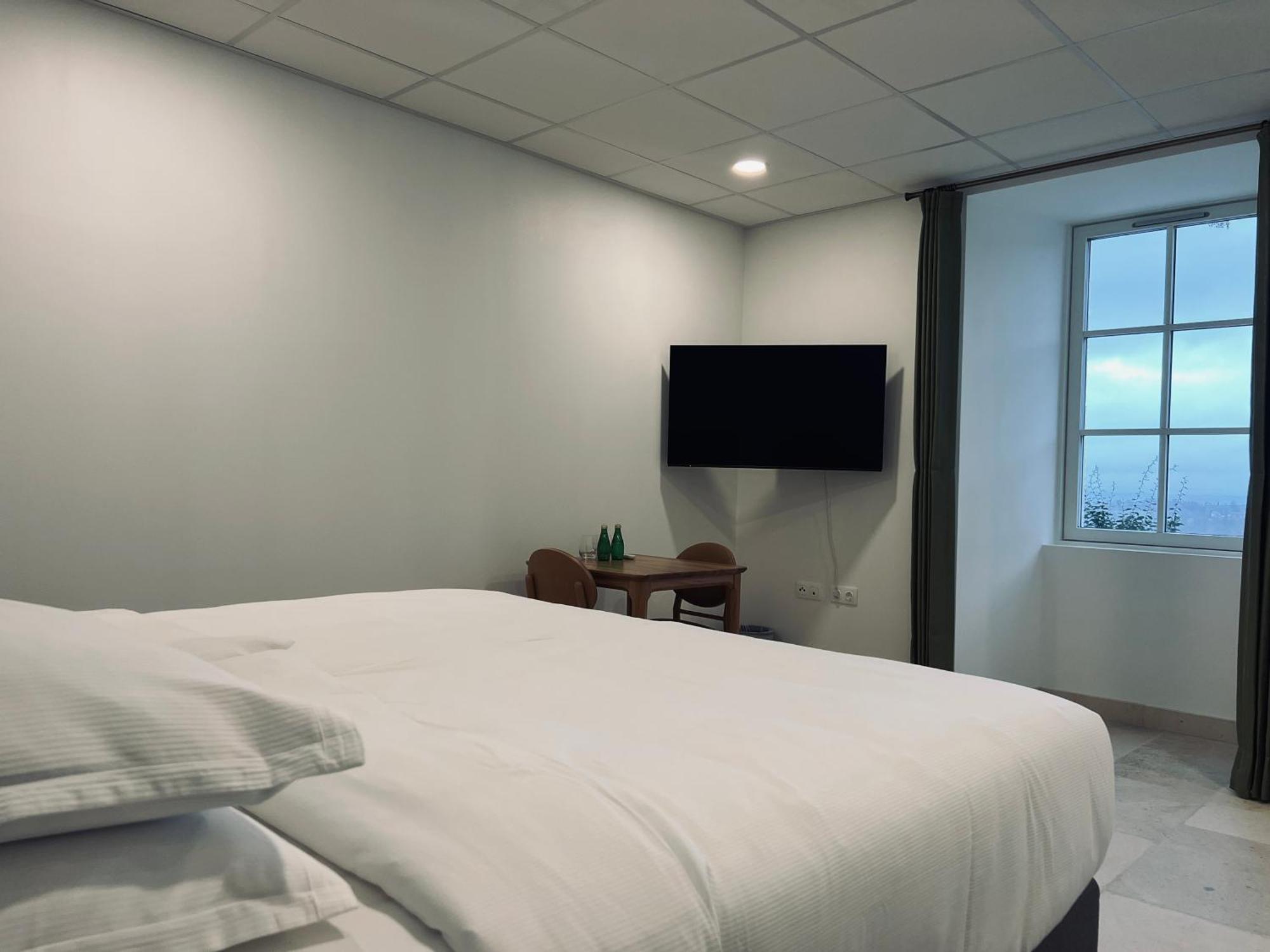 Broze Chateau Lecusse - La Grande Roche - Hotel, Spa, Boutique & Restaurant מראה חיצוני תמונה