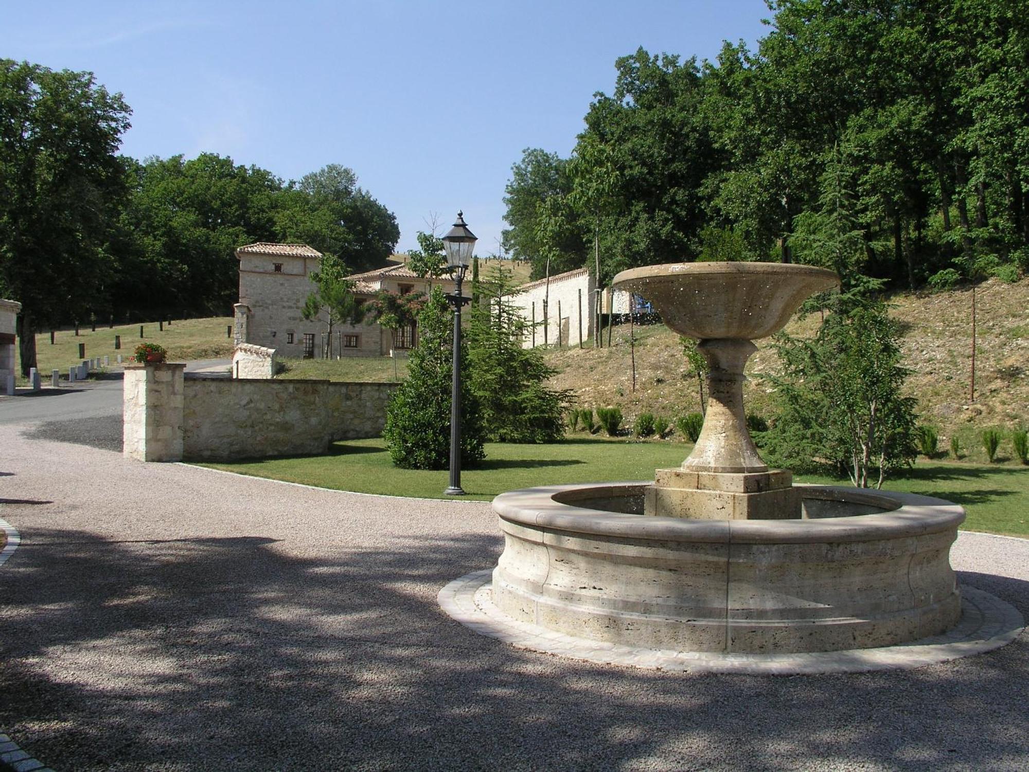 Broze Chateau Lecusse - La Grande Roche - Hotel, Spa, Boutique & Restaurant מראה חיצוני תמונה