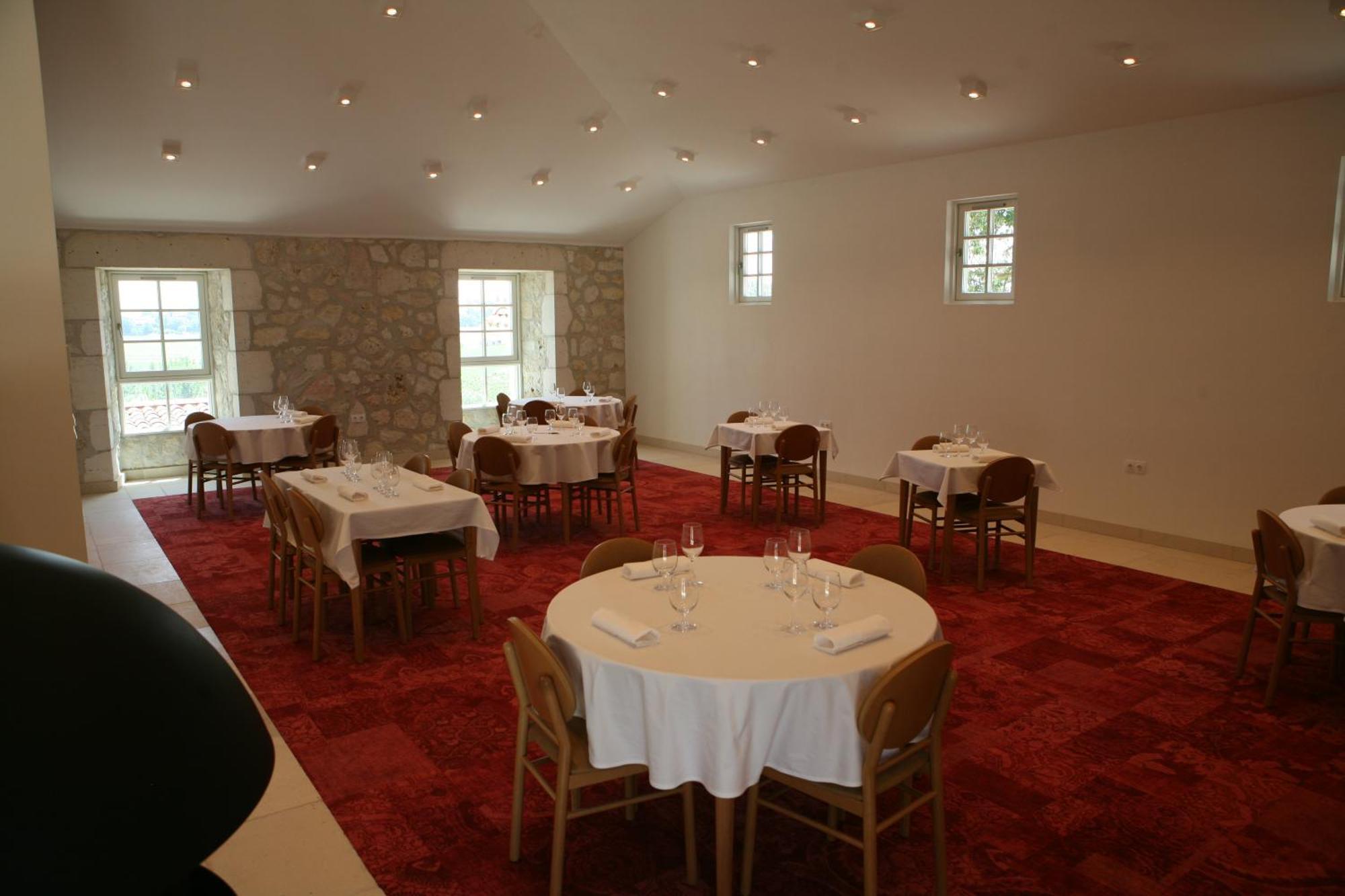 Broze Chateau Lecusse - La Grande Roche - Hotel, Spa, Boutique & Restaurant מראה חיצוני תמונה